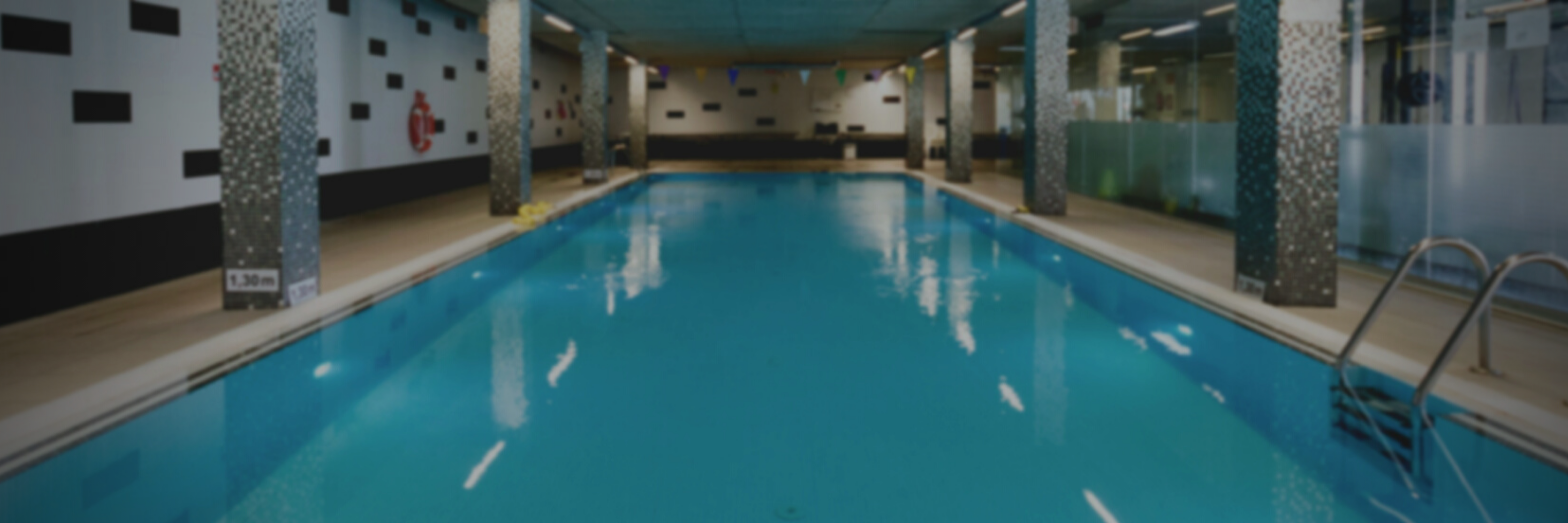 imagen piscina interior